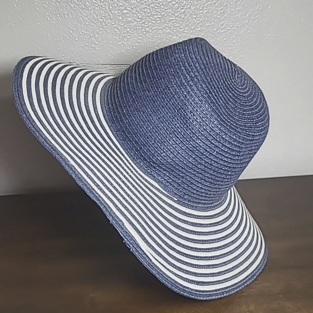 Jones New York Navy and White Striped Women's Sun Hat